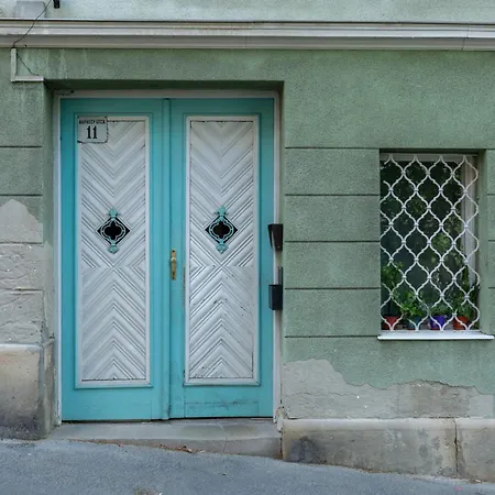 Apartment Penthouse With Free Parking And Free Bikes, Wellness 8 Min Walk Budapest
